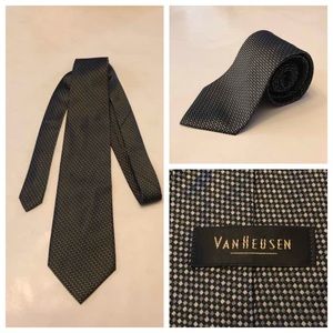👔Van Heusen Tie